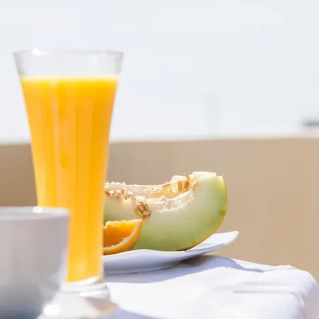 In A - Stay2 - Blackbeach - Breakfast
